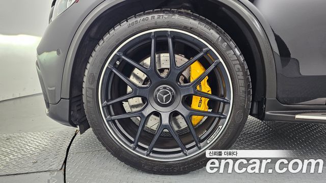 Mercedes-Benz GLC-Class X253 AMG GLC63 4MATIC+ - фото 4