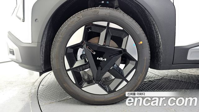 Kia Seltos 2-го поколения HEV 1.6 2WD Signature - фото 4