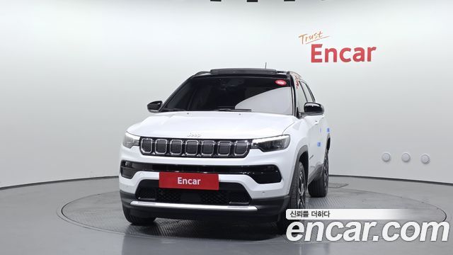 Jeep Compass 2-го поколения 2.4 Limitied AWD - фото 2