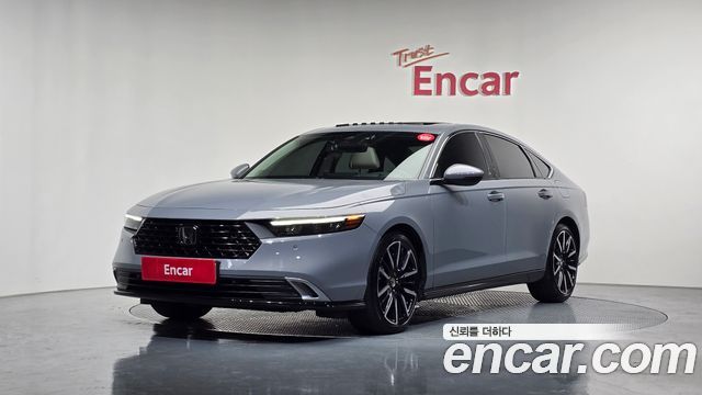 Honda Accord 11-го поколения 2.0 Hybrid Touring - фото 0