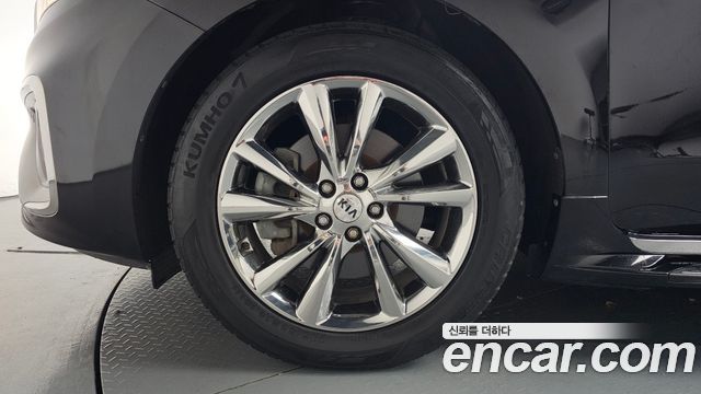 Kia Carnival Новый 9-Seater Noblesse Special - фото 4