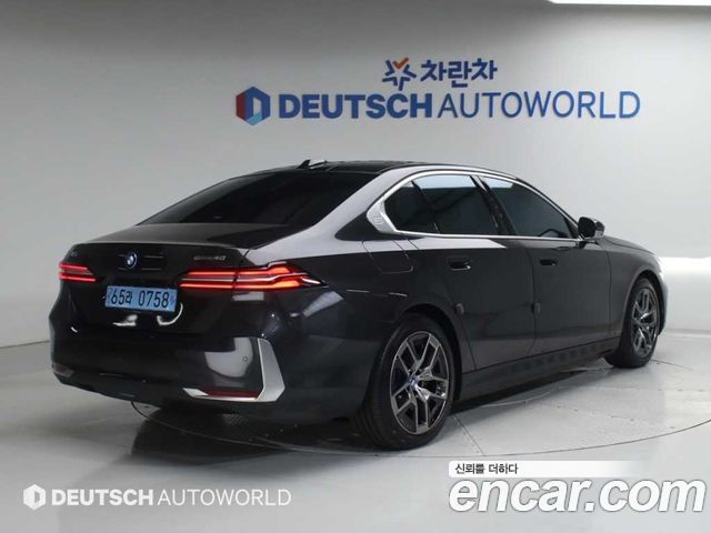 BMW i5 G60 eDrive 40 - фото 1