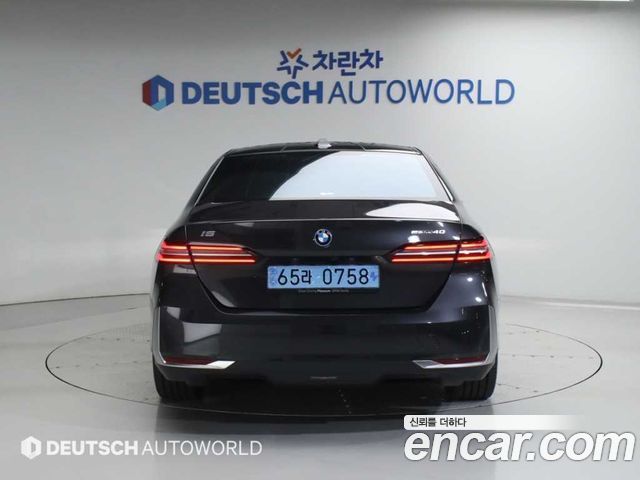BMW i5 G60 eDrive 40 - фото 3