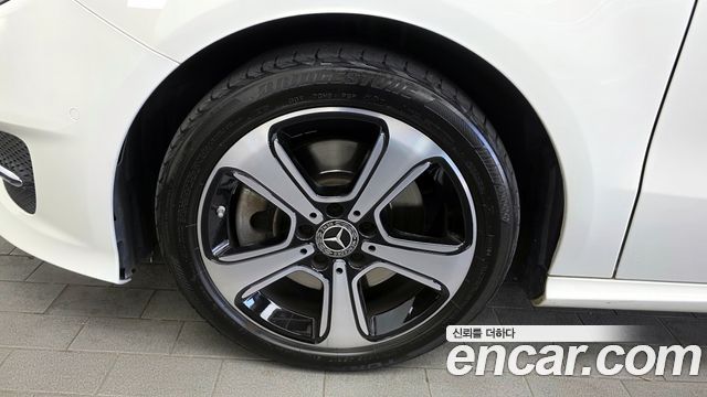 Mercedes-Benz B-Class W246 B220 - фото 4