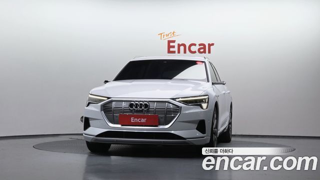 Audi e-tron 55 Quattro - фото 2