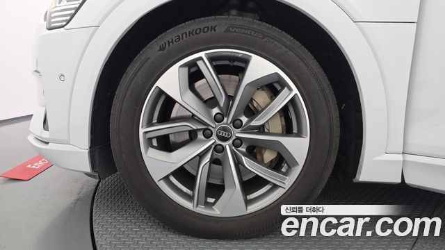 Audi e-tron 55 Quattro - фото 4