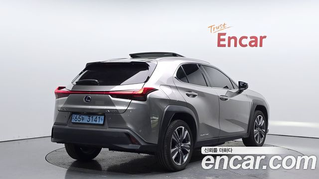 Lexus UX 2WD - фото 0