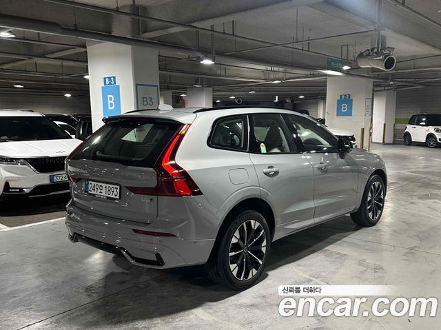 Volvo XC60 2-го поколения B5 Ultra Dark Air Sus - фото 1
