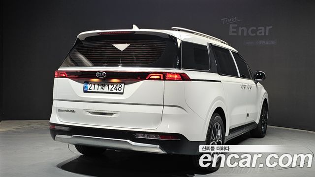 Kia Carnival 4-го поколения 9-Seater Noblesse - фото 1
