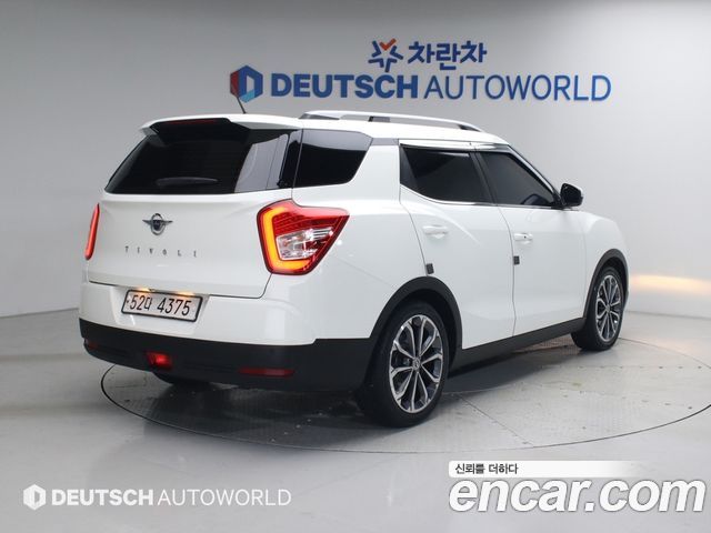 SsangYong Tivoli 1.6 RX 2WD - фото 1