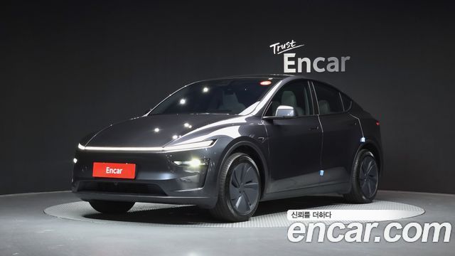 Tesla Model Y RWD - фото 0