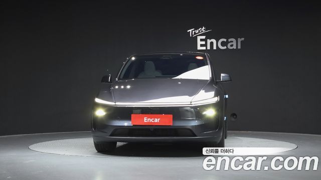 Tesla Model Y RWD - фото 2
