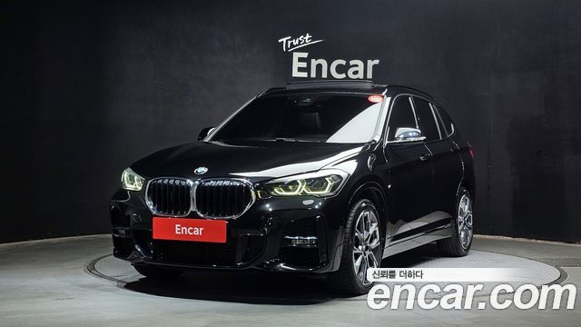 BMW X1 F48 xDrive 20i M Sport - фото 0