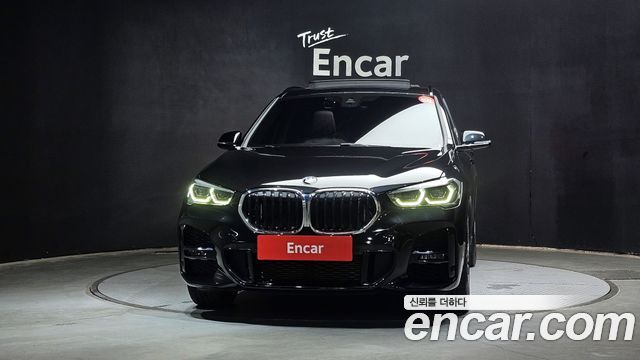 BMW X1 F48 xDrive 20i M Sport - фото 2