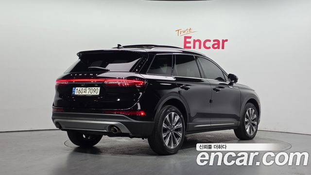 Lincoln Corsair 2.0 Reserve AWD - фото 1