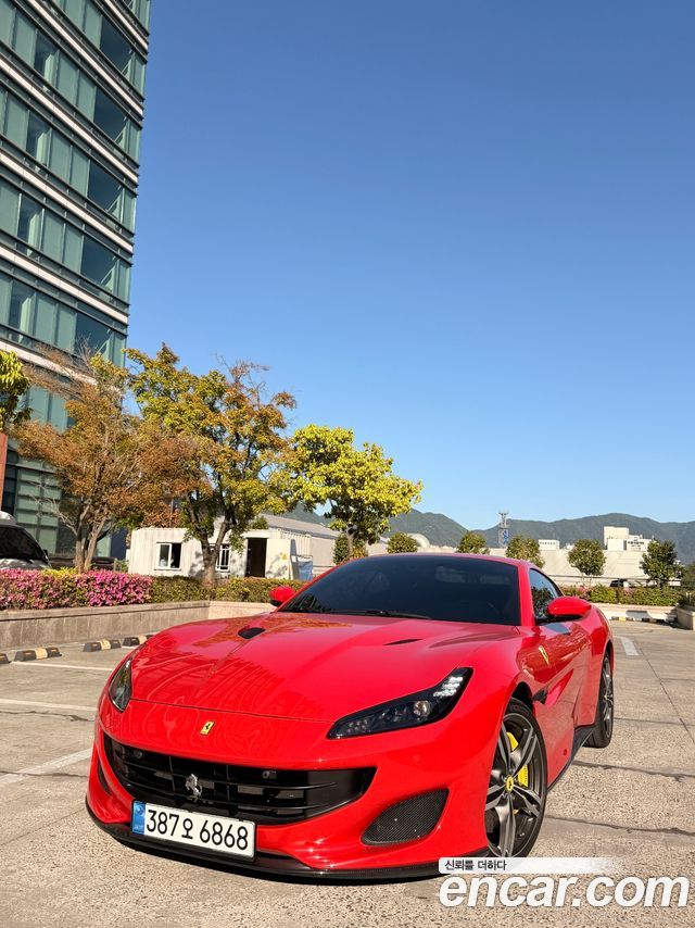 Ferrari Portofino 3.9 V8 - фото 0