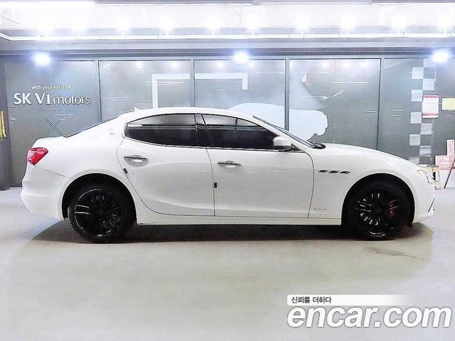 Maserati Ghibli 3.0 Diesel GranSport 3rd - фото 2