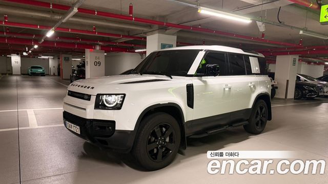Land Rover Defender L663 110 D300 HSE - фото 0