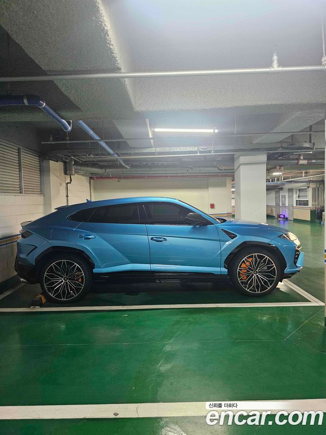 Lamborghini Urus 4.0 V8 SE - фото 3