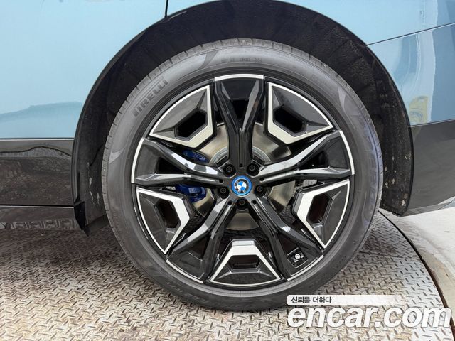 BMW iX xDrive50 Sports Plus - фото 4