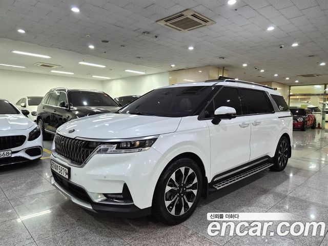 Kia Carnival 4-го поколения 9-Seater Signature - фото 1
