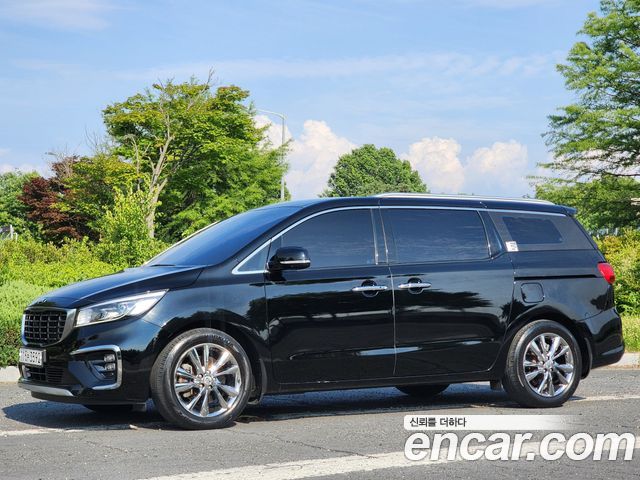 Kia Carnival Новый 9-Seater Noblesse Special - фото 2