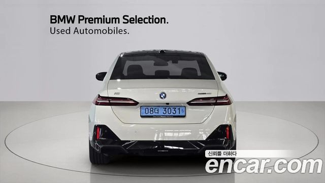 BMW i5 G60 eDrive 40 M Sport - фото 3