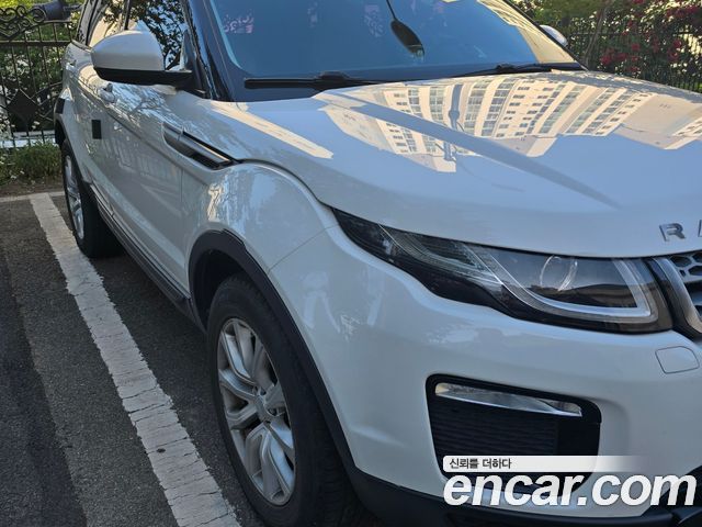 Land Rover Range Rover Evoque 2.0 TD4 SE - фото 0