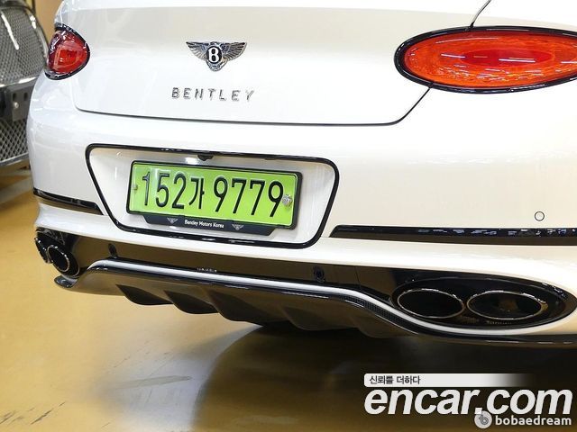 Bentley Continental GT 4.0 GTS - фото 4