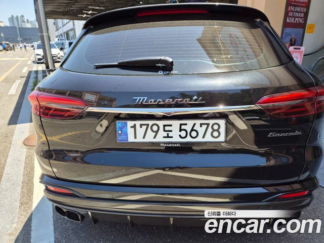 Maserati Grecale 3.0 AWD Trofeo - фото 2