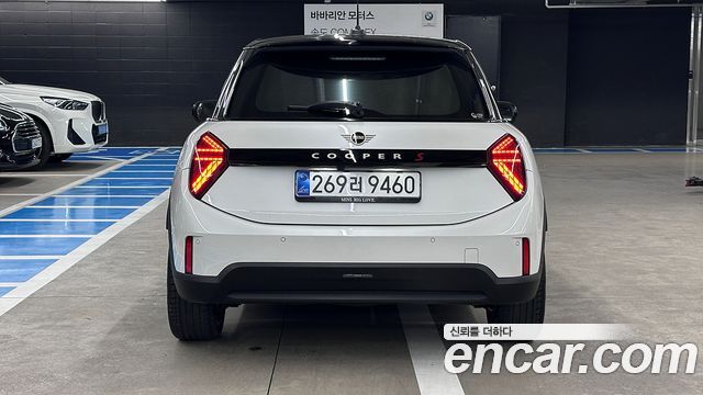 Mini Cooper 4-го поколения 5 Door Favoured - фото 3
