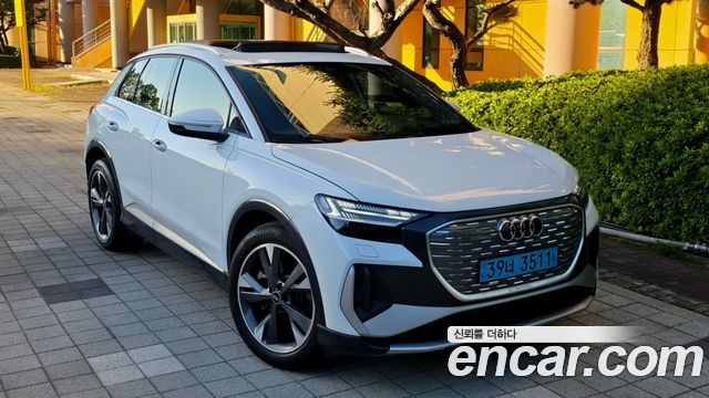 Audi Q4 e-tron F4 40 Premium - фото 0