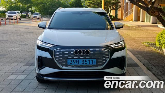 Audi Q4 e-tron F4 40 Premium - фото 1