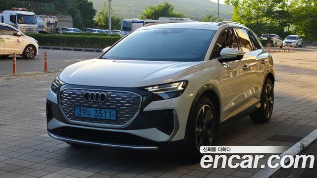 Audi Q4 e-tron F4 40 Premium - фото 2