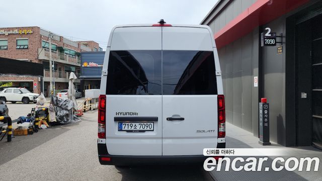 Hyundai Solati 15-seater Luxury - фото 3