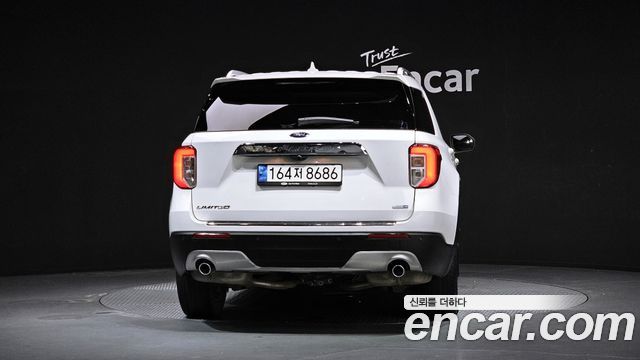 Ford Explorer 6-го поколения 2.3 LimIted 4WD - фото 3