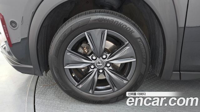 Lexus UX 2.0 2WD - фото 4