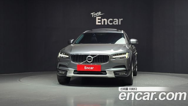 Volvo V90 T5 AWD - фото 2