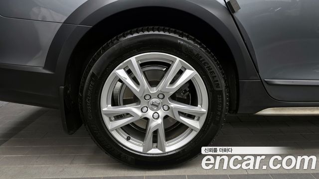 Volvo V90 T5 AWD - фото 4