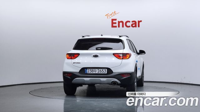 Kia Stonic 1.4 Trendy - фото 3