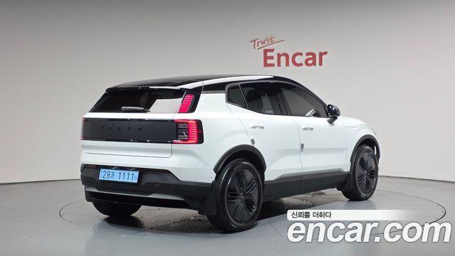 Volvo EX30 Performance Ultra - фото 0
