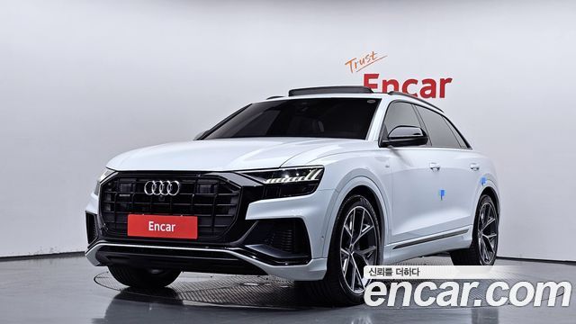 Audi Q8 50 TDI Quattro Premium - фото 0