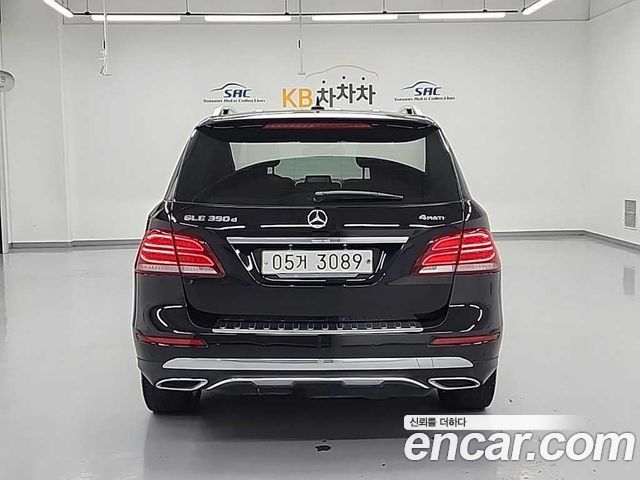 Mercedes-Benz GLE-Class W166 GLE350 d 4MATIC - фото 3