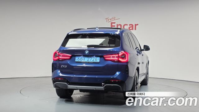 BMW iX3 M Sports - фото 2