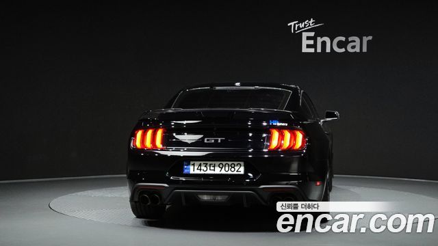 Ford Mustang GT Coupe - фото 3