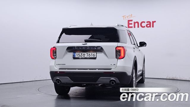 Ford Explorer 6-го поколения 2.3 LimIted 4WD - фото 3
