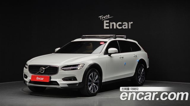 Volvo V90 B5 Ultimate AWD - фото 0