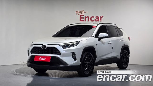 Toyota RAV4 5-го поколения 2.5 2WD - фото 0