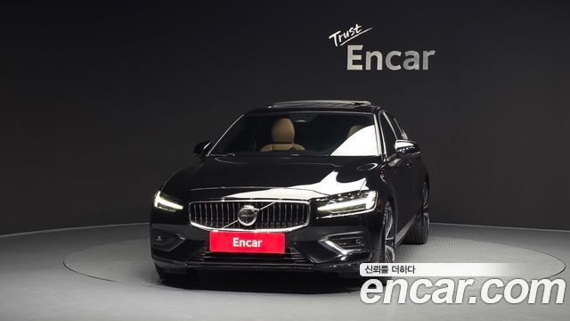 Volvo S60 3-го поколения B5 Ultimate Bright - фото 2
