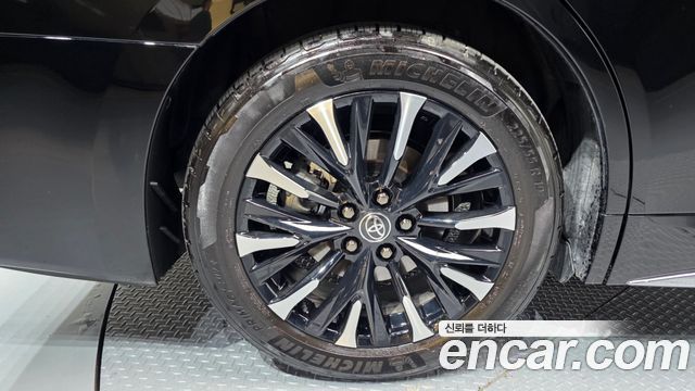 Toyota Alphard 4-го поколения 2.5 HEV Executive AWD - фото 4